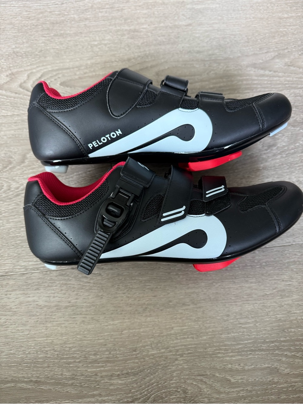 Peloton Mens Black Cycling Shoes with Red Lining Size 46/ US 12